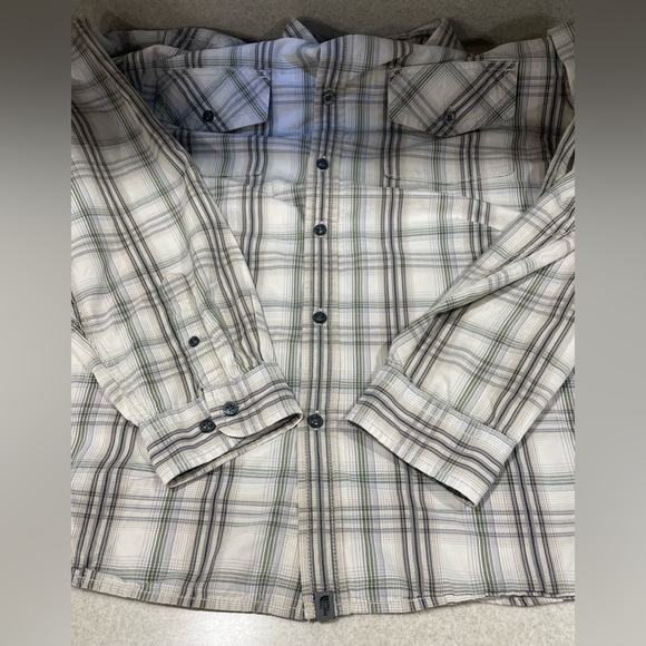 North Face Long Sleeve Button Up Shirt Men’s Size X-Large Gray, Cream, Green EUC - Picture 7 of 12